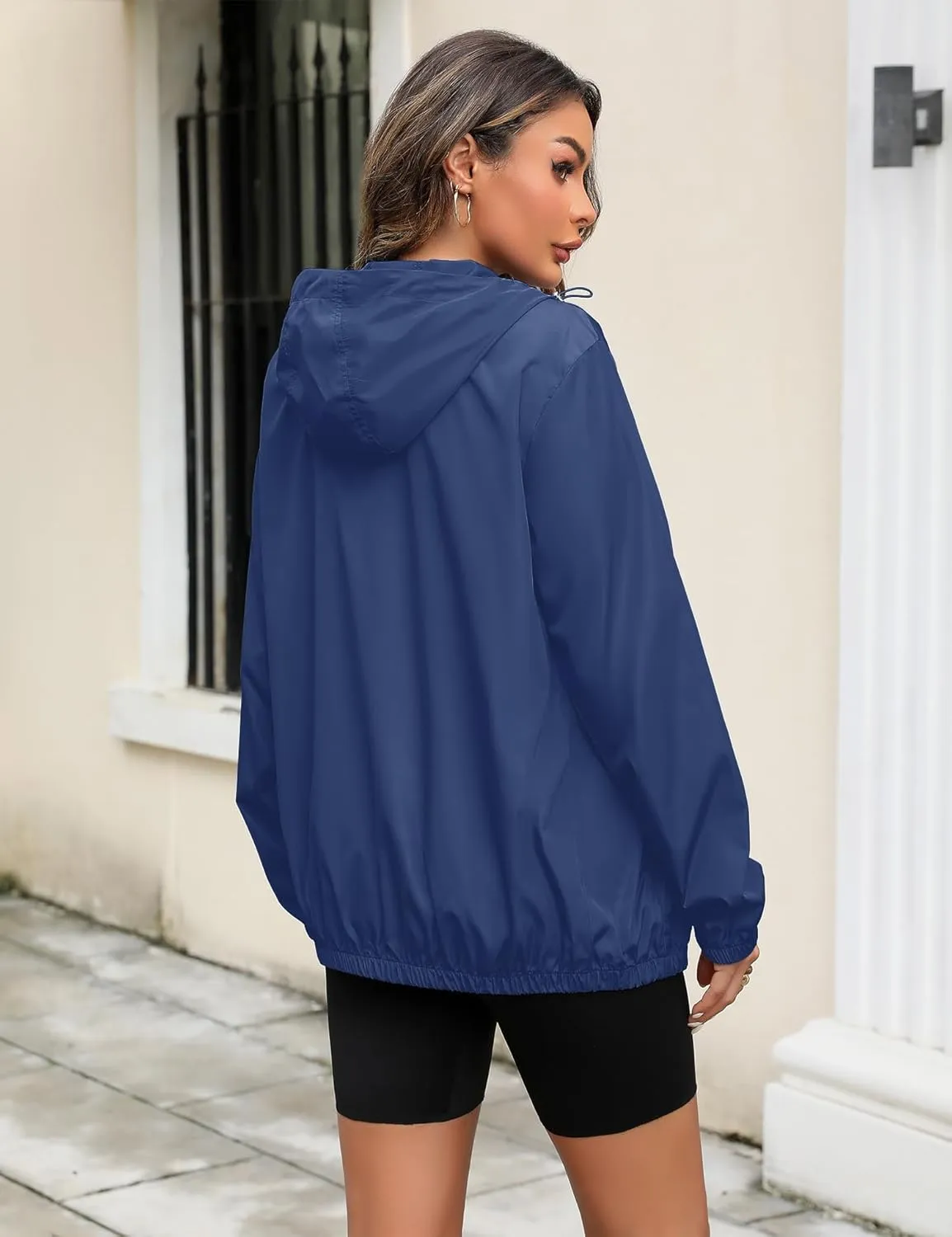 Avoogue Rain Jacket Women Lightweight Waterproof Raincoats Packable Travel Hiking Hooded Windbreaker with Pockets S-XXL