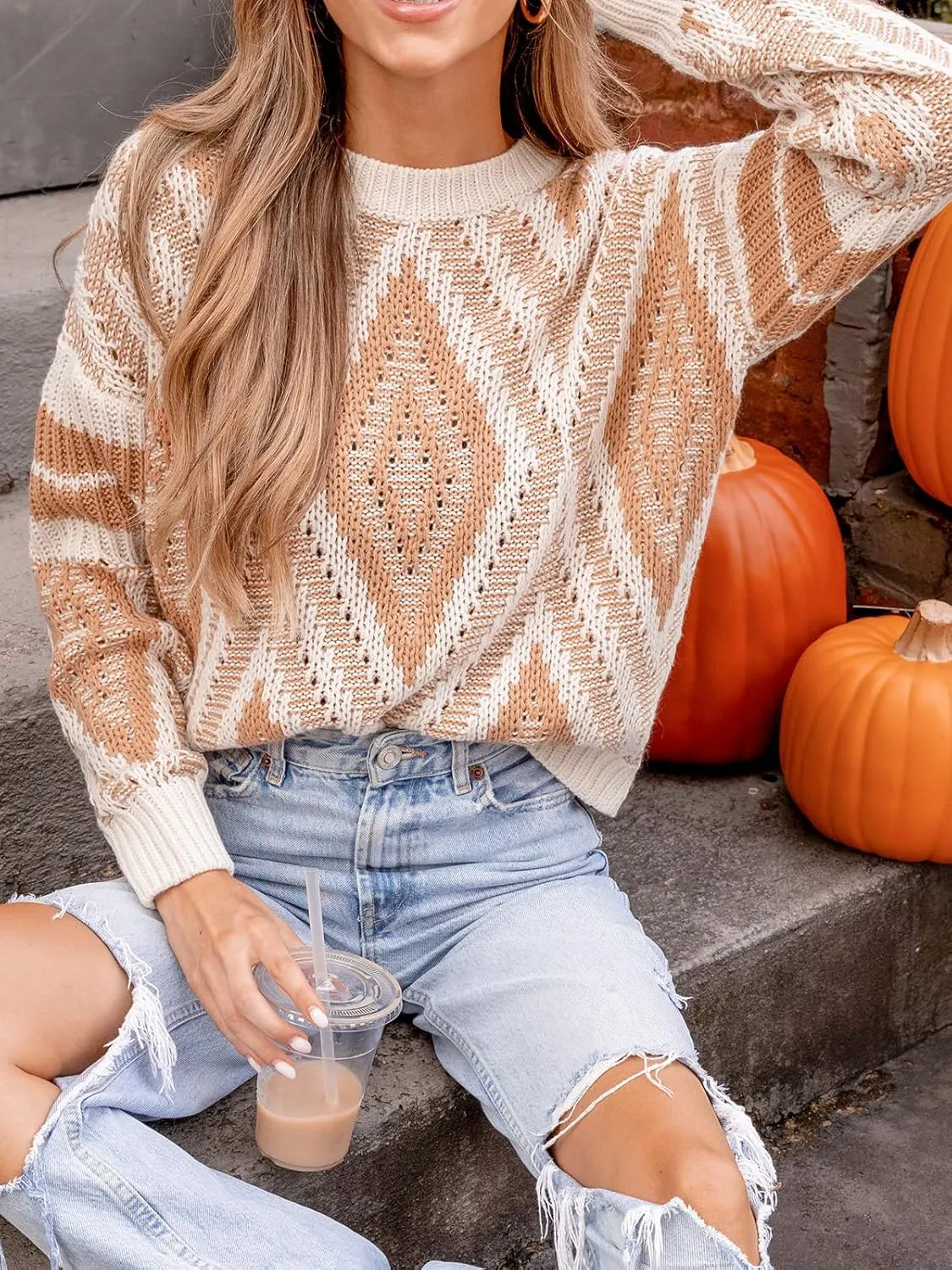 CUPSHE Women Round Neck Sweater Knit Geometric Patterned Casual Tops Long Sleeves Sweaters