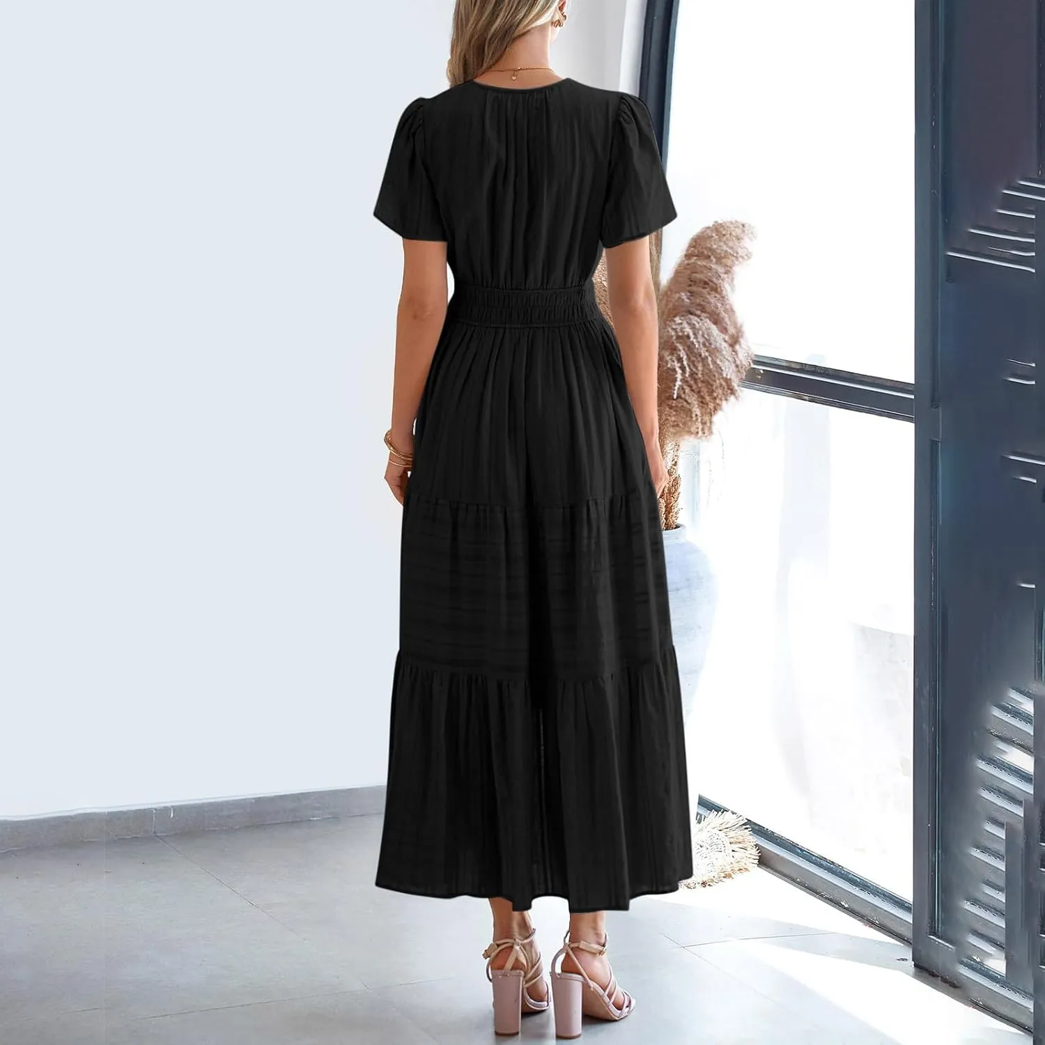 Maxi Dresses for Women 2025 Lightweight Short Sleeve V Neck Elastic Waist Boho Beach Dress Pockets 2025 Summer