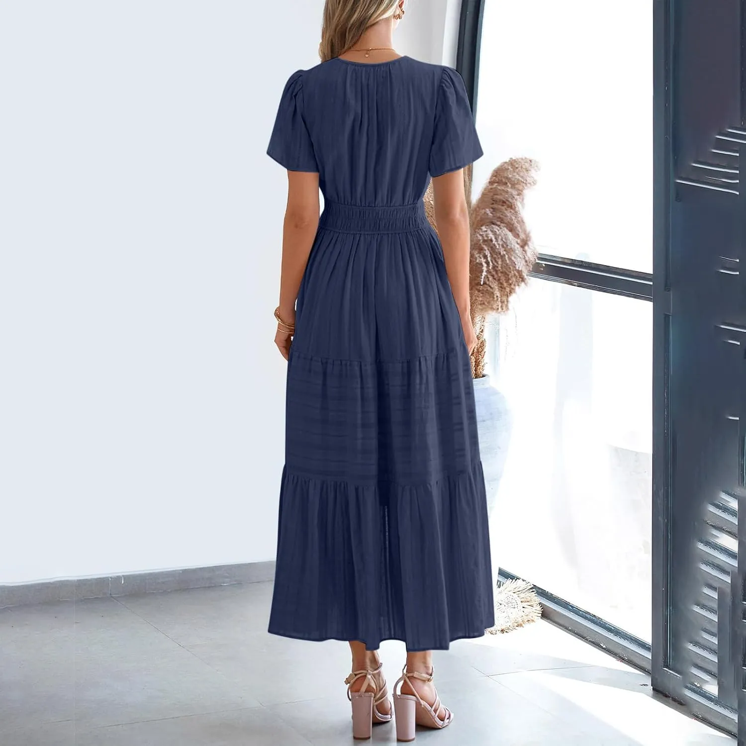 Maxi Dresses for Women 2025 Lightweight Short Sleeve V Neck Elastic Waist Boho Beach Dress Pockets 2025 Summer